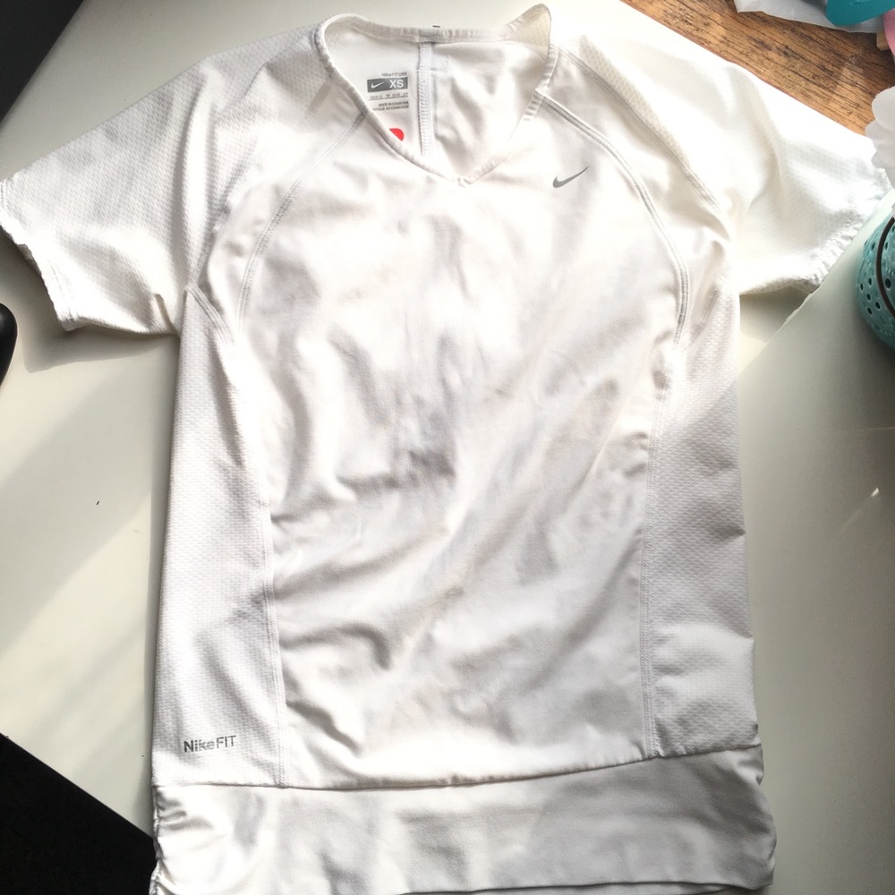 NIKE FIT DRY